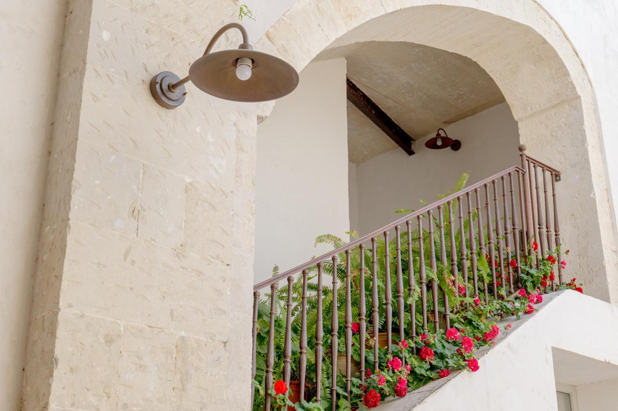 Palazzo Angelica - Luxury Retreat Otranto Bed & Breakfast Giurdignano Bagian luar foto