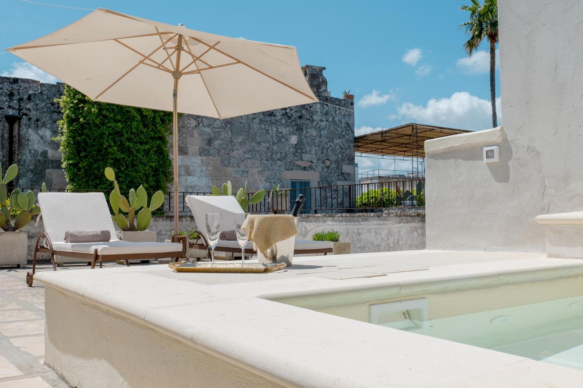 Palazzo Angelica - Luxury Retreat Otranto Bed & Breakfast Giurdignano Bagian luar foto
